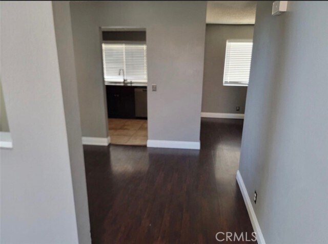 Foto del edificio - 7598 Honeysuckle St