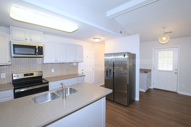 Foto del edificio - 1610 Burnley Dr