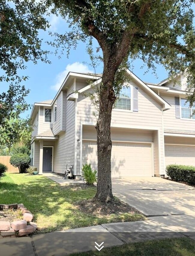 Building Photo - 25274 Finchgrove Ln