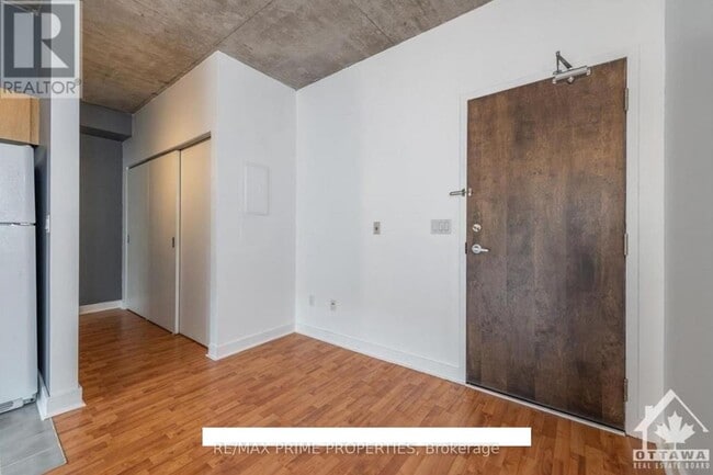 Building Photo - 383 Cumberland St