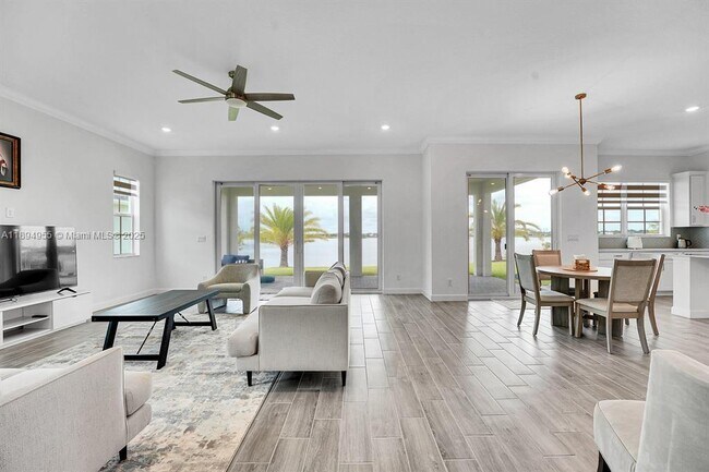 Building Photo - 983 Hookline Cir