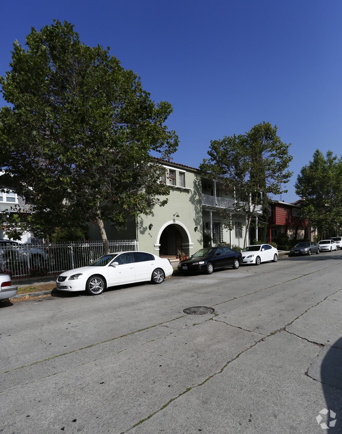 Building Photo - 839 S Gramercy Pl