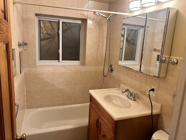 Foto del edificio - 20 Bryon Rd