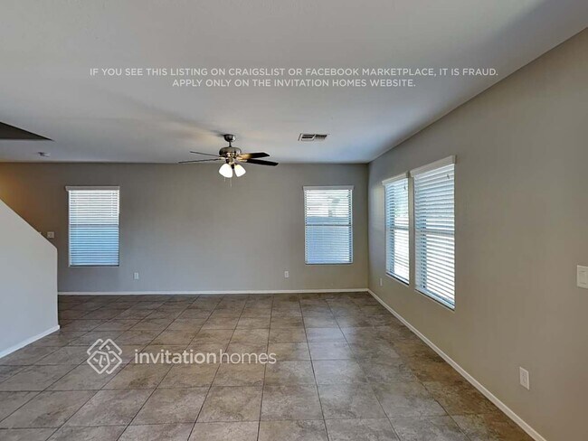 Foto del edificio - 40438 W Peggy Ct