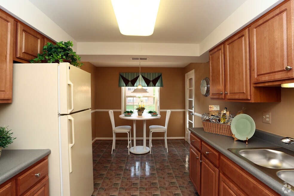 Ivy Hall Apartments Rentals Towson, MD