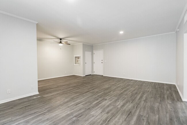 Foto del interior - 1865 N Fuller Apartments