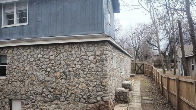 Foto del edificio - 606 N Lincoln Ave