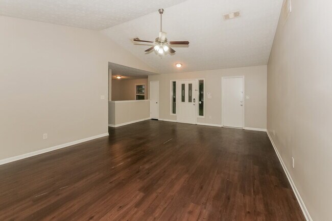 Foto del edificio - 715 Pullman Ln