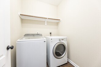 Building Photo - 6011 Baileys Run Ln