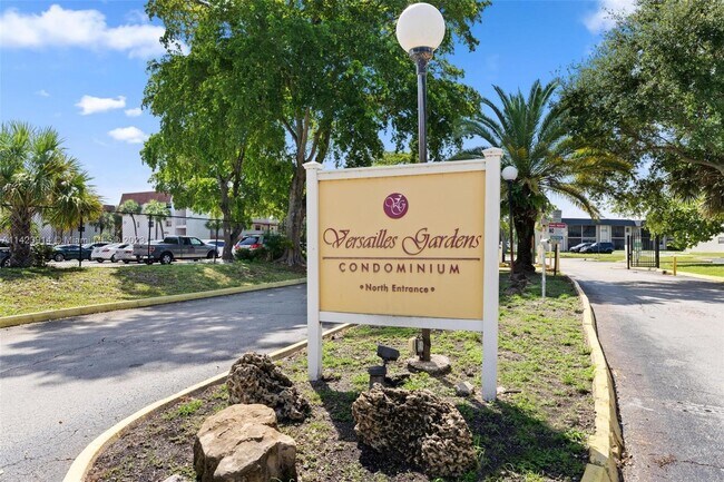 Foto del edificio - 7831 S Colony Cir