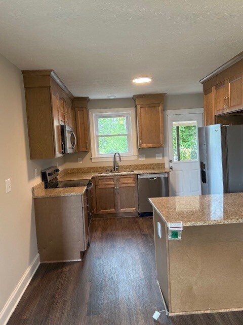 Foto principal - 1749 Memorial Dr