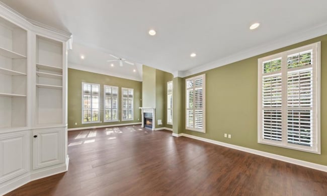 Building Photo - 104 Elm Cove
