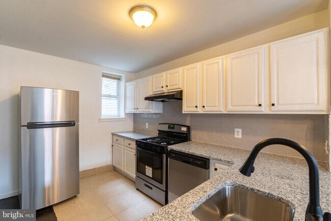 Foto del edificio - 305 N 41st St