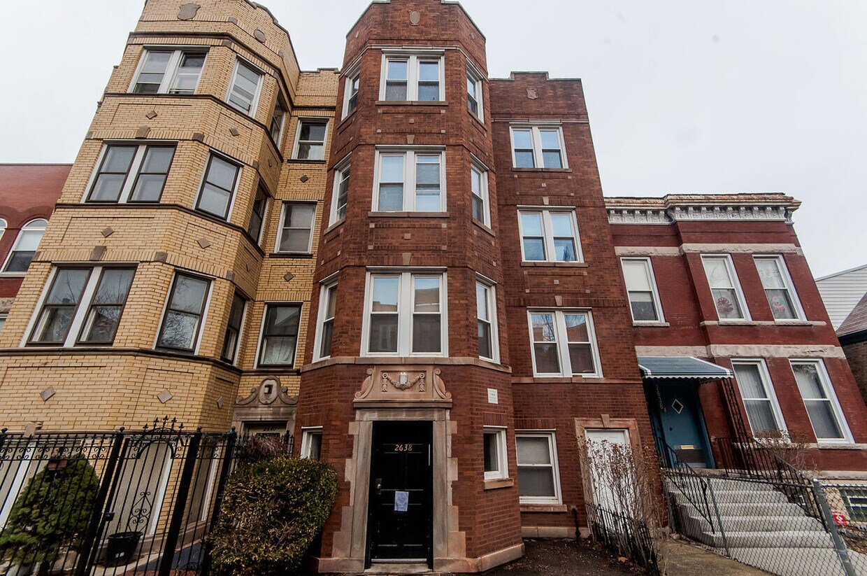 Primary Photo - 2638 W Haddon Ave
