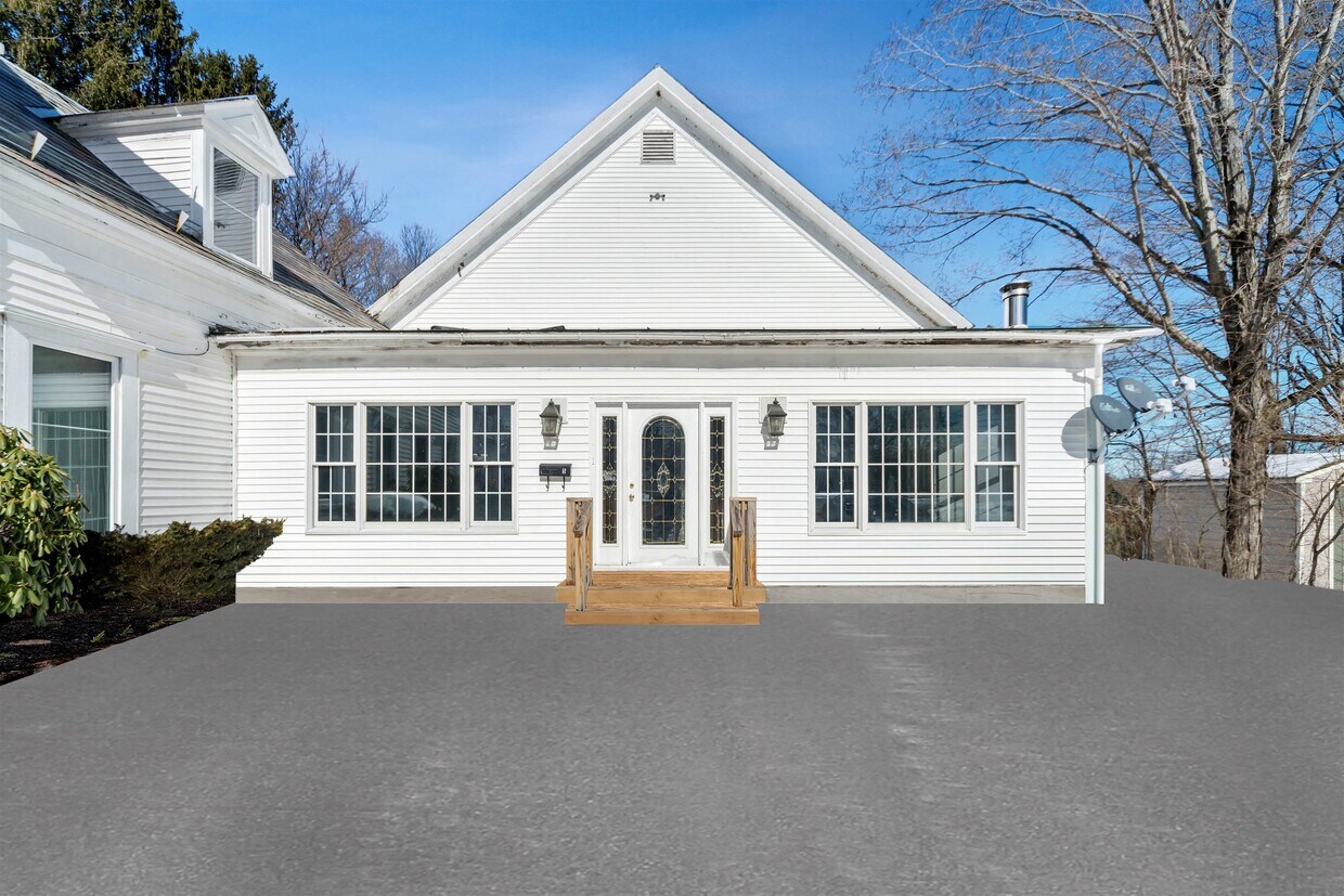 Primary Photo - 35 Turnpike Rd