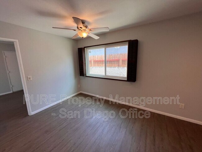 Foto del edificio - 1041 Flax Ct