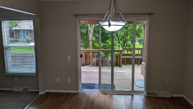 Foto del edificio - 8715 Garrison Ct