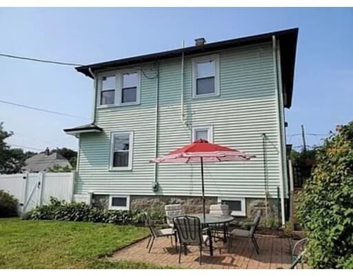 Primary Photo - 98 Highland Ave