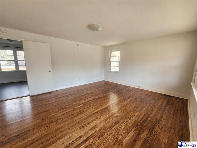 Foto del edificio - 2345 W McCown Dr