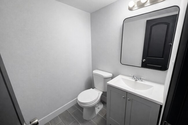 Foto del edificio - Casa Linda Apartments-3300 S Dixie Hwy
