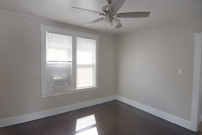 Building Photo - 1471 Wayburn St