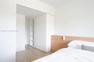 Building Photo - 201 Sunrise Dr