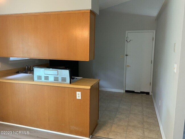 Foto del edificio - 203 S Ginger Dr