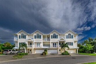 Building Photo - 10300 Tarpon Landings Terrace