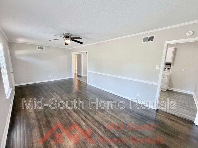 Building Photo - 1587 Haywood Ave