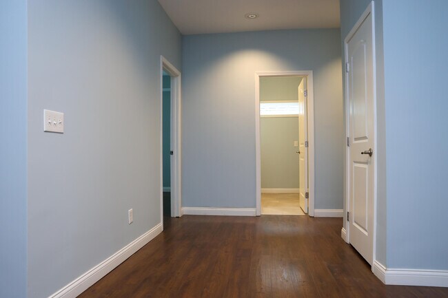 Building Photo - 145 Ridge View Rd