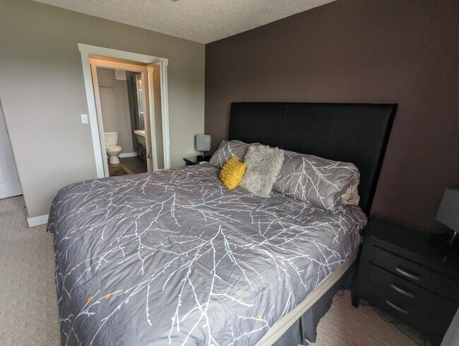 Photo du bâtiment - 3 bedroom in Grande Prairie AB T8V 6Z3
