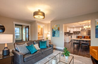 Building Photo - 1285 Parkway Ave