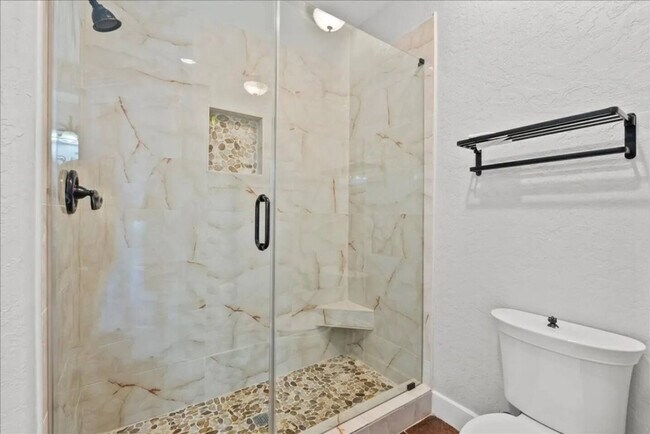 Foto del edificio - 2000 Laguna Harbor Cove Blvd