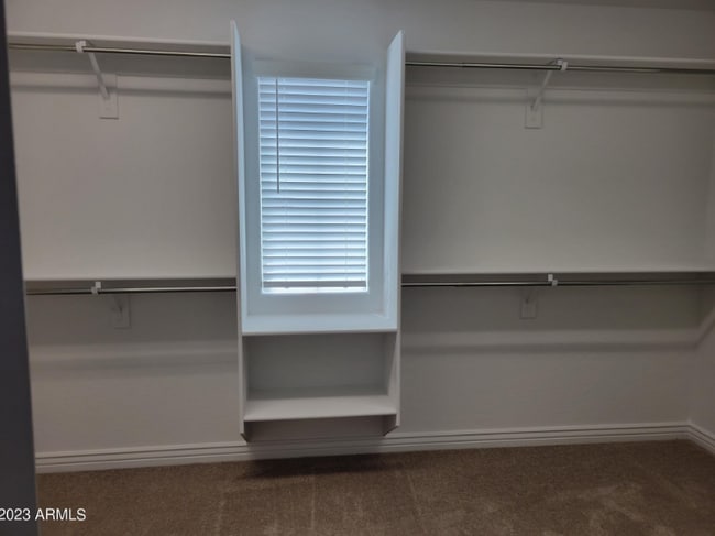 Foto del edificio - 10945 E Thunderbolt Ave