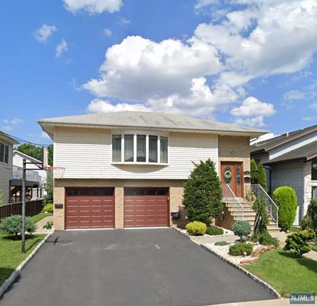 9 Spruce St, Elmwood Park, NJ 07407 Townhome Rentals in Elmwood Park NJ