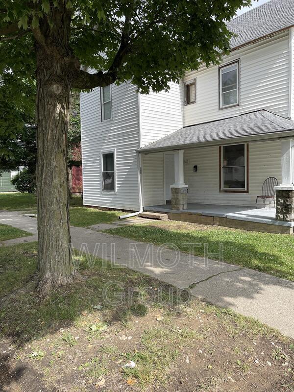 Primary Photo - 608 E Jefferson St
