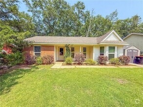 Building Photo - 733 Hale Rd