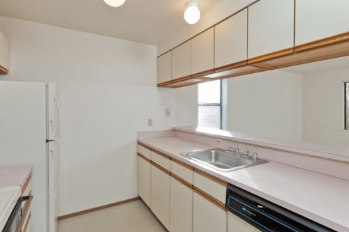 Building Photo - 6215 Phinney Ave N