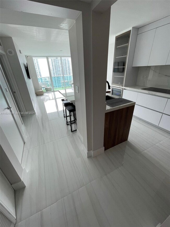 Foto del edificio - 31 SE 5th St