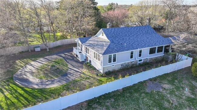 Building Photo - 244 Kingstown Rd
