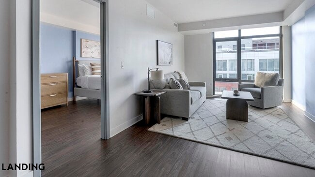 Foto del edificio - 350 Maple Dr SW