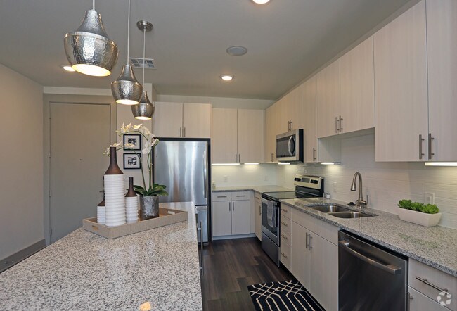 1Bd/1Bath - Seale 707