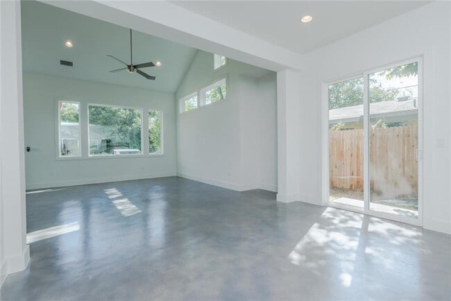 Building Photo - 1403 Arcadia Ave