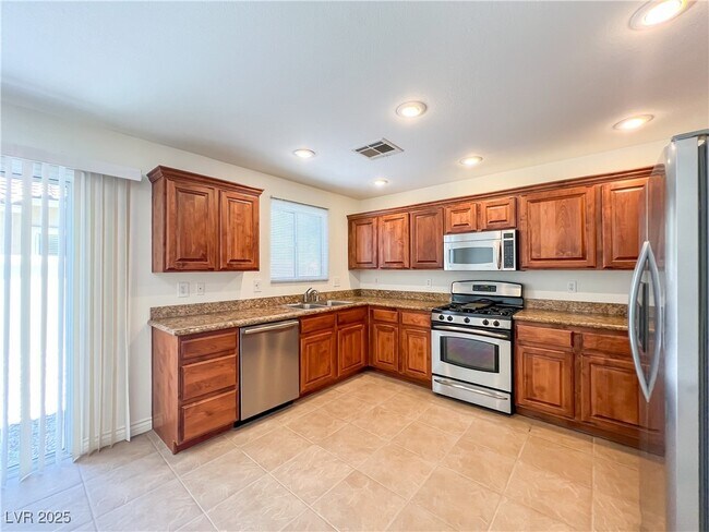 Foto del edificio - 1995 Sundown Canyon Dr