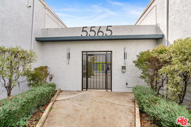 Building Photo - 5700 Ackerfield Ave