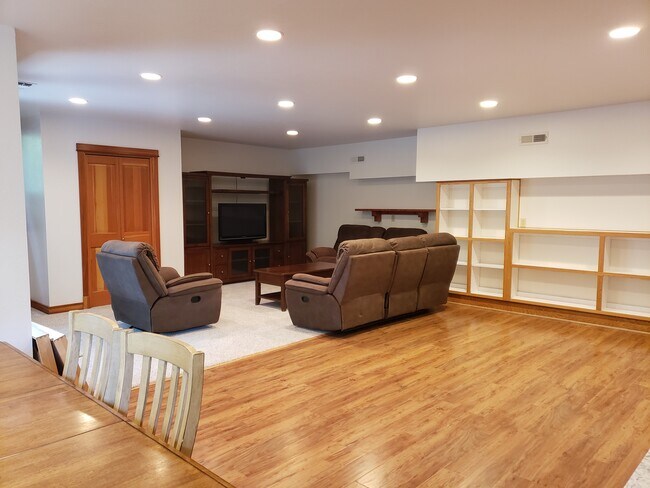 Foto del edificio - 7295 N Applegate Rd
