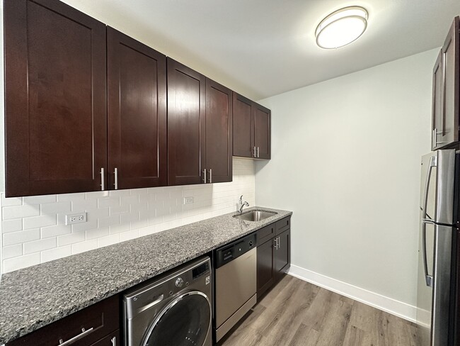 Foto del edificio - 728 St Johns Ave