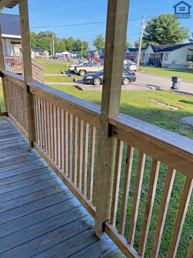 Building Photo - 200 Dogwood Pointe Dr
