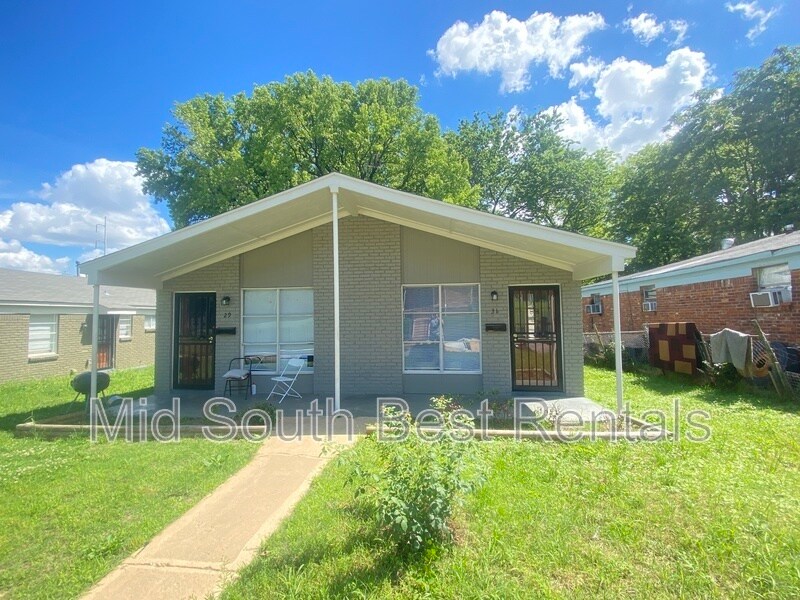Primary Photo - 31 W Gage Ave