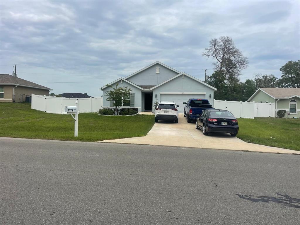 Foto principal - 465 Marion Oaks Ln